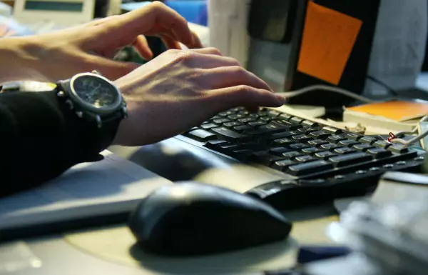 188244 21.03.2008 Ðàáîòà çà êîìïüþòåðîì. Êëàâèàòóðà. Ðóñëàí Êðèâîáîê/ÐÈÀ Íîâîñòè